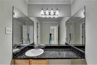 702 Brighton Point, Sandy Springs, GA 30328 - Photo 31