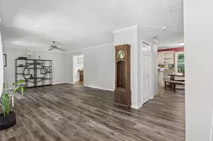 212 Simpson Dr NE, Kennesaw, GA 30144 - Photo 3
