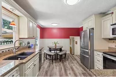 212 Simpson Drive NE, Kennesaw, GA 30144 - Photo 13