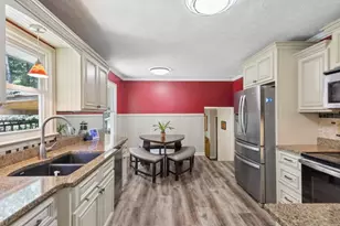 212 Simpson Dr NE, Kennesaw, GA 30144 - Photo 13