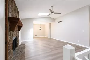 4033 Maxanne Dr NW, Kennesaw, GA 30144 - Photo 9