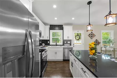 1340 Downs Drive SW, Atlanta, GA 30311 - Photo 11