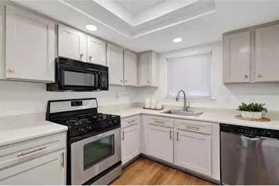 2000 Stratford Place SE, Marietta, GA 30067 - Photo 5
