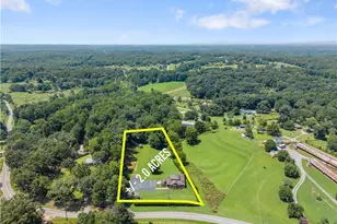 4135 Leach Rd, Gainesville, GA 30506 - Photo 3
