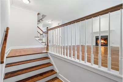 7500 Roswell Road #6, Sandy Springs, GA 30350 - Photo 3
