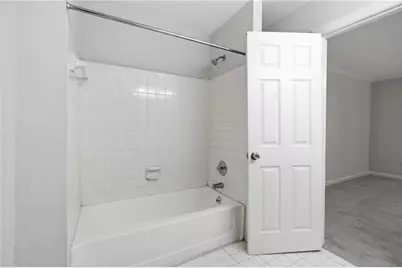 7500 Roswell Road #6, Sandy Springs, GA 30350 - Photo 17