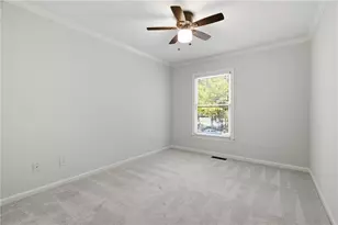7500 Roswell Rd, Sandy Springs, GA 30350 - Photo 21