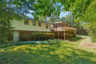 5813 O'Hara Dr SW, Stone Mountain, GA 30087 - Photo 41