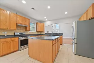 2745 Turning Leaf Dr, Lawrenceville, GA 30044 - Photo 19