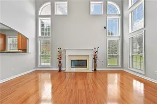 2745 Turning Leaf Dr, Lawrenceville, GA 30044 - Photo 15