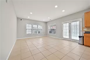 2745 Turning Leaf Dr, Lawrenceville, GA 30044 - Photo 25