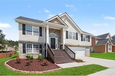 1131 Rose Terrace Circle, Loganville, GA 30052 - Photo 3