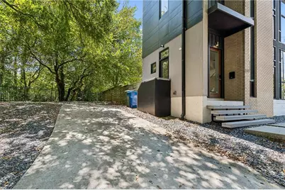 575 Highland Avenue NE, Atlanta, GA 30312 - Photo 3