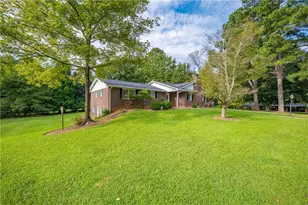5117 Lakewood Dr, Acworth, GA 30101 - Photo 1