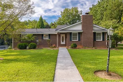 5117 Lakewood Drive, Acworth, GA 30101 - Photo 1