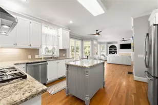 5020 Hamptons Club Dr, Alpharetta, GA 30004 - Photo 9