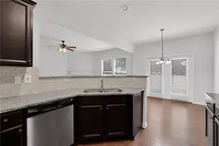 6155 Crested Moss Dr, Alpharetta, GA 30004 - Photo 13