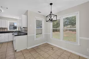 1975 Watercrest Cir, Lawrenceville, GA 30043 - Photo 11