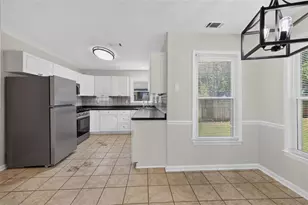1975 Watercrest Cir, Lawrenceville, GA 30043 - Photo 13