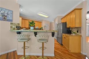 230 Ridge Bluff Ln, Suwanee, GA 30024 - Photo 15
