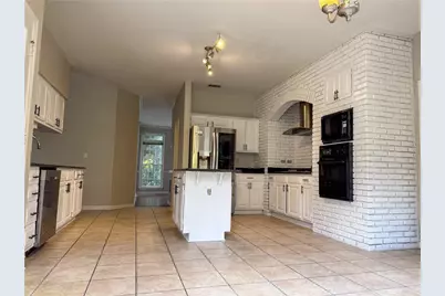 11295 Vedrines Drive, Johns Creek, GA 30022 - Photo 13