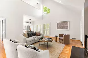 3736 Harts Pl, Atlanta, GA 30341 - Photo 15