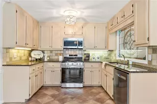 2369 North Forest Dr, Marietta, GA 30062 - Photo 9