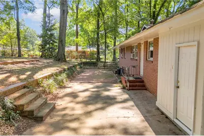 402 Woodland Road, Monroe, GA 30655 - Photo 7