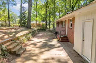 402 Woodland Rd, Monroe, GA 30655 - Photo 7