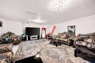 4673 Arrowhead Trail SW, Lilburn, GA 30047 - Photo 15