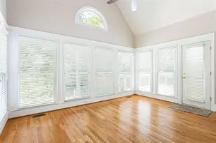 885 Rose Brook Dr, Lawrenceville, GA 30045 - Photo 17