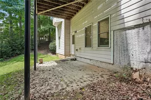 1050 McKendree Park Ln, Lawrenceville, GA 30043 - Photo 47