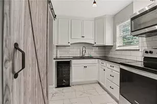 4701 Flat Shoals Rd, Union City, GA 30291 - Photo 7