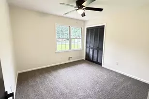 5698 Crestwood Dr, Stone Mountain, GA 30087 - Photo 15