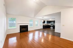2490 Rambling Way, Lithonia, GA 30058 - Photo 5