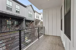 193 Chestnut Cir, Atlanta, GA 30342 - Photo 3