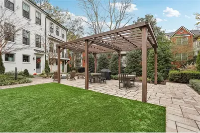 193 Chestnut Circle #38, Atlanta, GA 30342 - Photo 45