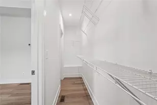 193 Chestnut Cir, Atlanta, GA 30342 - Photo 27