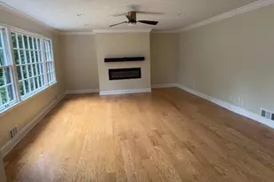 2552 Hunton Ct NE, Marietta, GA 30068 - Photo 3
