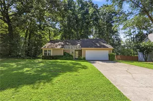950 Laurel Mill Dr, Roswell, GA 30076 - Photo 1