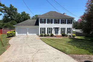 903 Coach House Dr, Tucker, GA 30084 - Photo 1