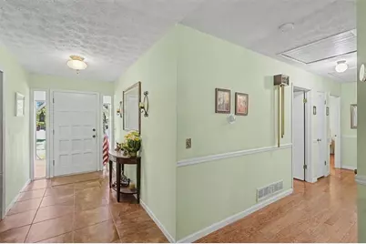 6198 N Summers Circle, Douglasville, GA 30135 - Photo 9