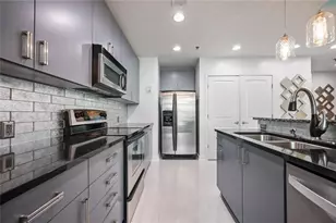 250 Pharr Rd NE, Atlanta, GA 30305 - Photo 11