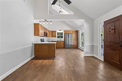 825 Rue Fluer De Lis, Lavonia, GA 30553 - Photo 11