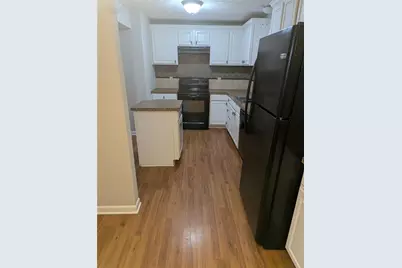 945 Hemingway Road, Stone Mountain, GA 30088 - Photo 7