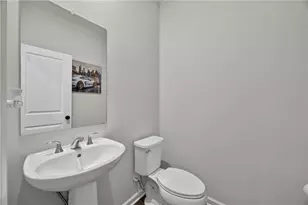 2656 Brookview Ln, Atlanta, GA 30318 - Photo 9