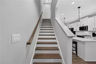 2656 Brookview Ln, Atlanta, GA 30318 - Photo 17
