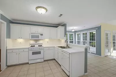 110 Brookstone Crest, Newnan, GA 30265 - Photo 7