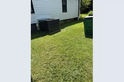 1050 N Clarke Street, Milledgeville, GA 31061 - Photo 3