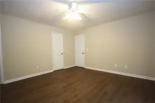 75 Robin Hood Rd, Covington, GA 30014 - Photo 7